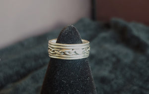 Decorative silver ring