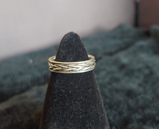 Simple braid silver ring