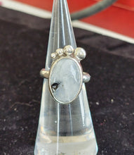 Load image into Gallery viewer, Moonstone ring