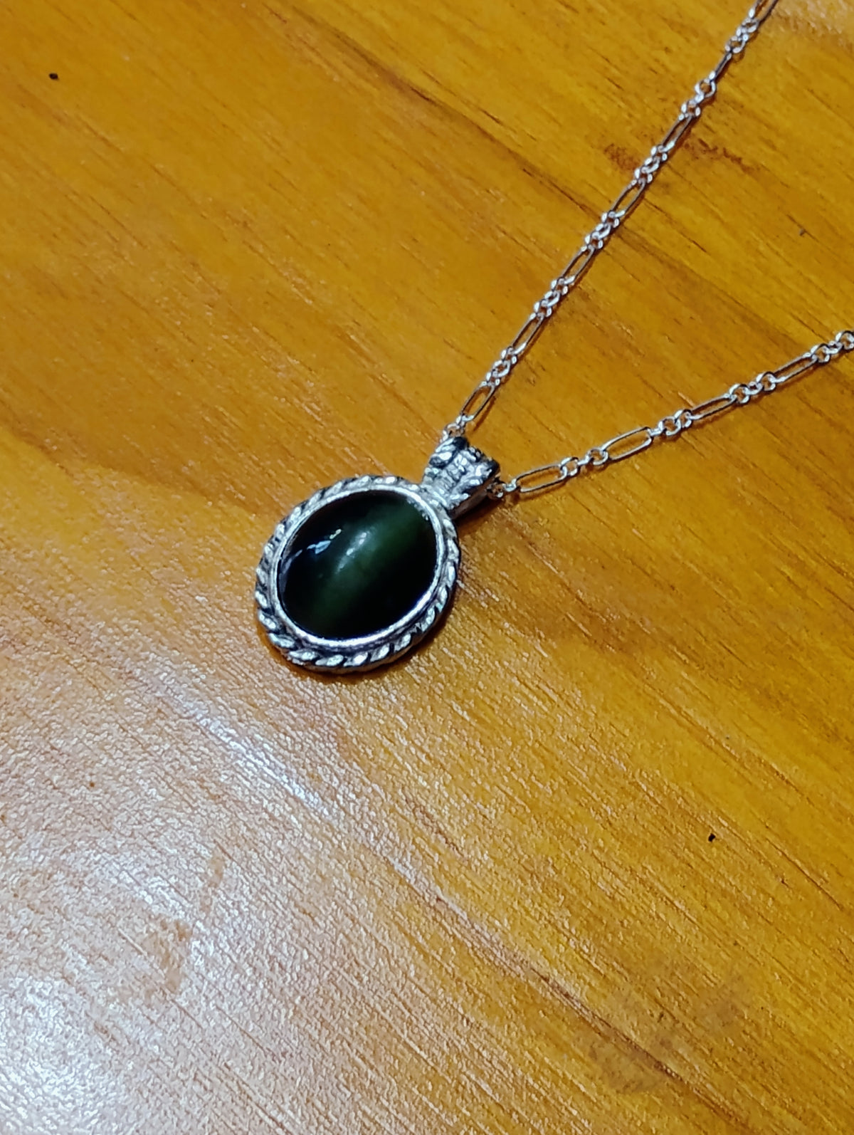 Dark green Cat's Eye pendant
