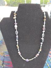 Load image into Gallery viewer, Single strand beaded necklace