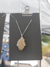 Load image into Gallery viewer, Crystal Pendant Necklace