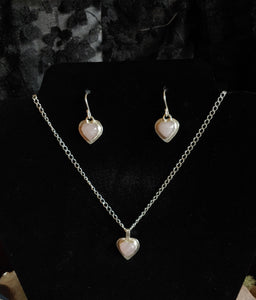 Rose-quartz pendant necklace