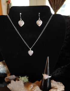 Rose-quartz pendant necklace